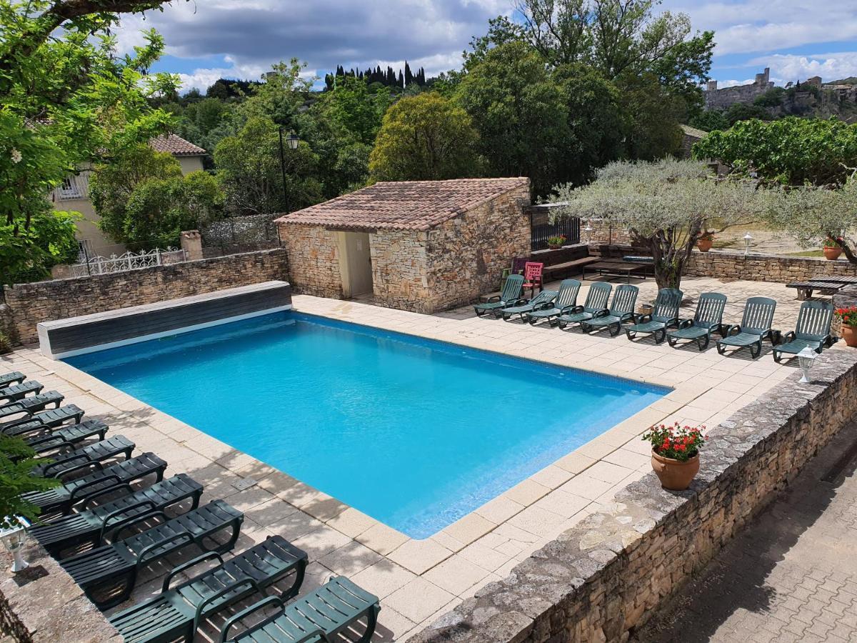 Logis Hotel Restaurant L'Escarbille Saint-Martin-dʼArdèche Екстериор снимка