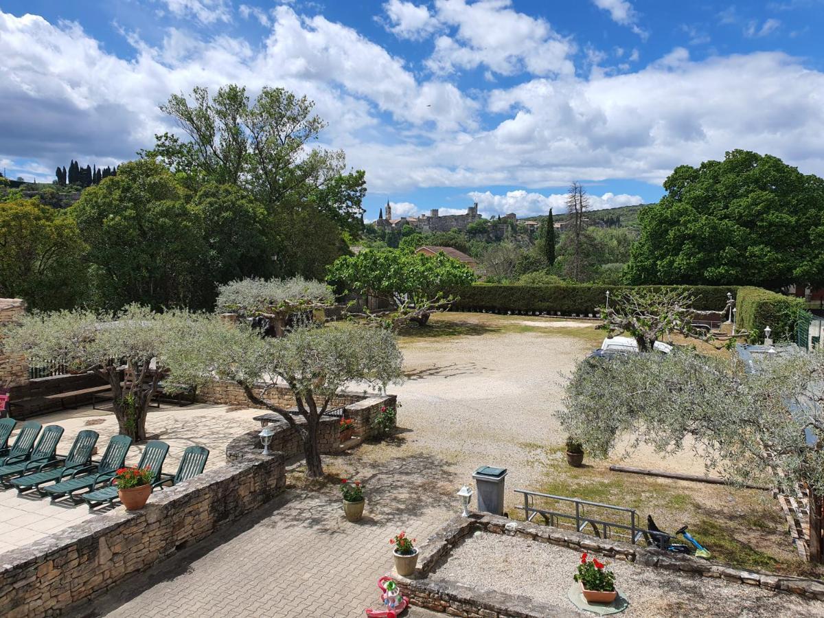 Logis Hotel Restaurant L'Escarbille Saint-Martin-dʼArdèche Екстериор снимка